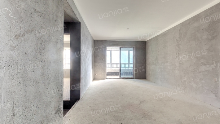 湖北交投·颐和华府二手房实景图