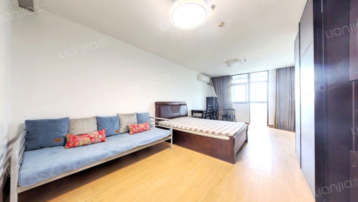 英雄大厦二手房实景图