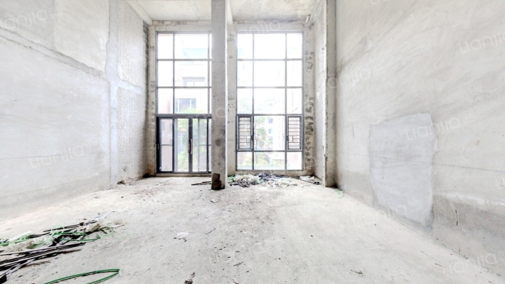 雅瑶绿洲二手房实景图