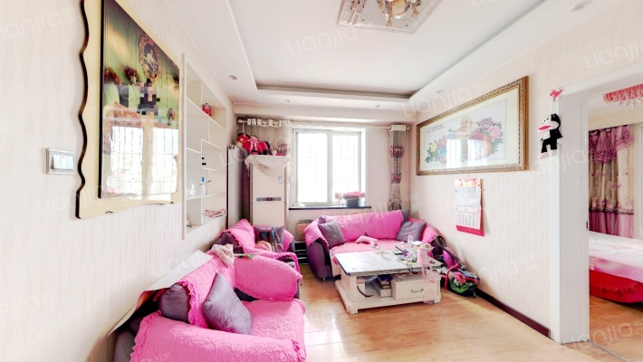 龙福里公交楼二手房实景图