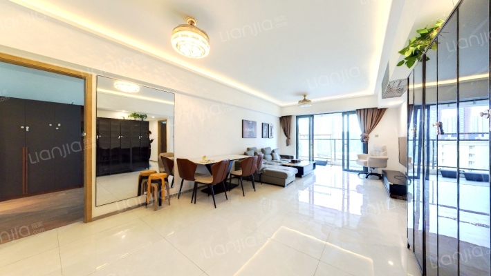 新世界云逸二手房实景图