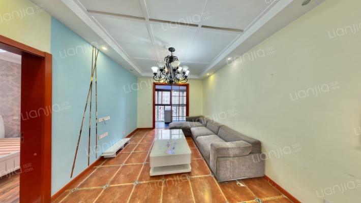 西郊半岛名苑二手房实景图