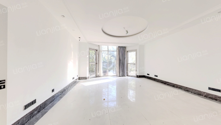 世纪别墅二手房实景图