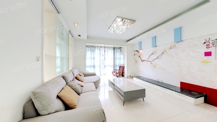 城市高度二手房实景图