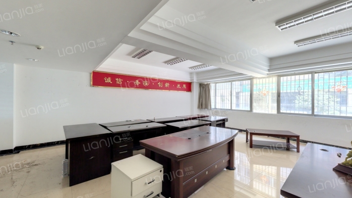 商业大厦二手房实景图