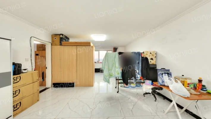 中东路121号院二区二手房实景图