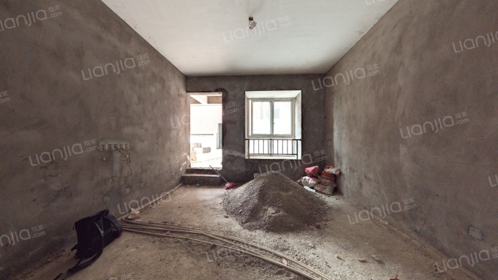 金域华庭二手房实景图