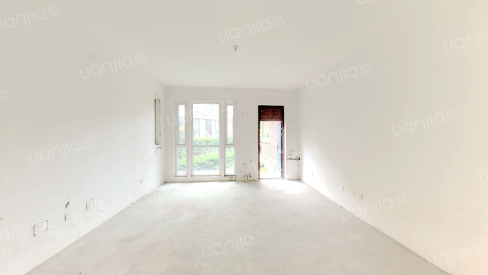 英伦半岛二手房实景图