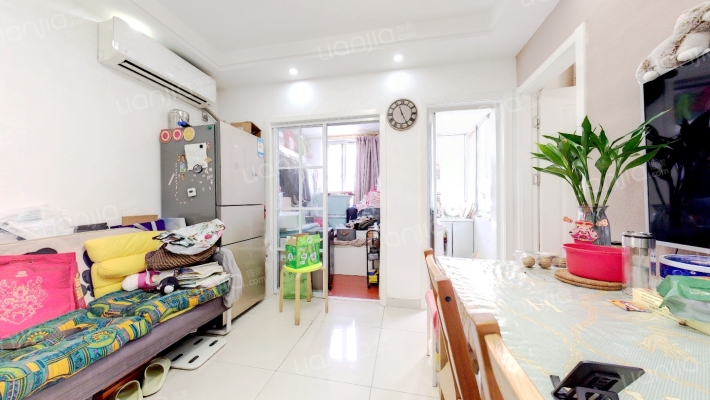 虹桥路12号二手房实景图