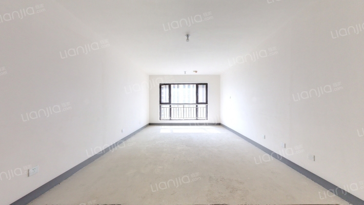 伊真中央御园二手房实景图