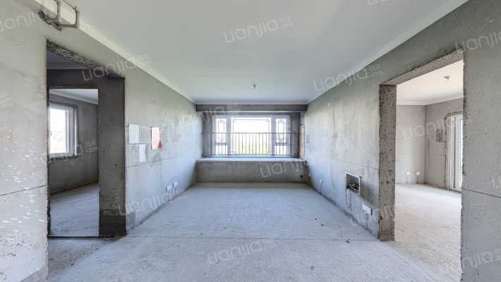 云荷雅居二手房实景图