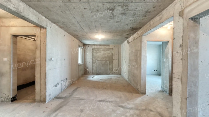 龙发龙泊湾二手房实景图