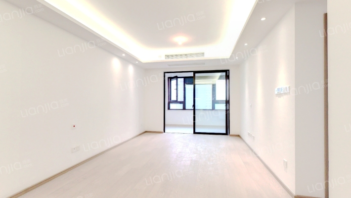 德盈龙华国际广场二手房实景图