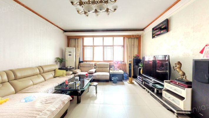 万里花园南区二手房实景图