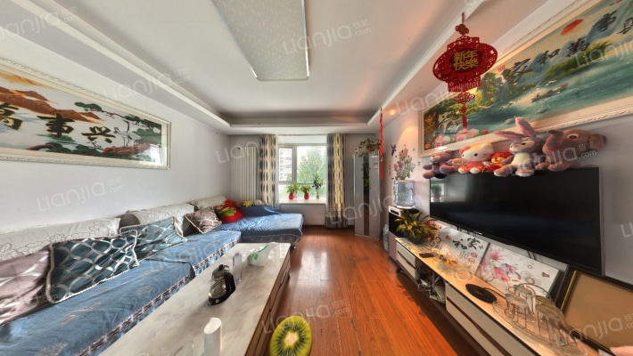 四月天小区二手房实景图