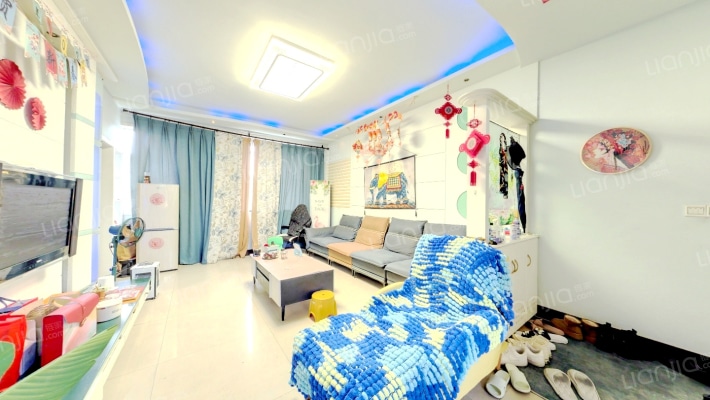 万事兴小区二手房实景图