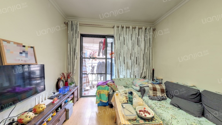 港城蓝山雅园二手房实景图