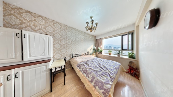 大连天地悦翠台二期二手房实景图