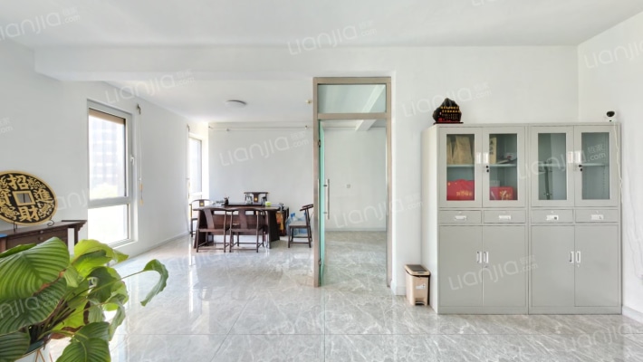 万国城MOMA二手房实景图