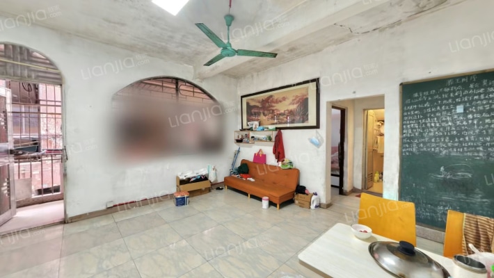 市农委住宅区二手房实景图