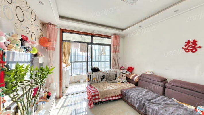 和一花园二手房实景图