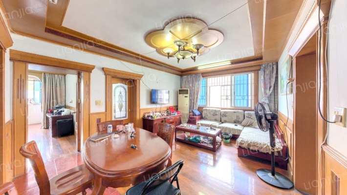 镇南小区二手房实景图