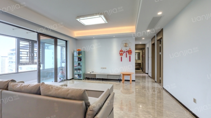 融创观澜湖公园壹号四期二手房实景图