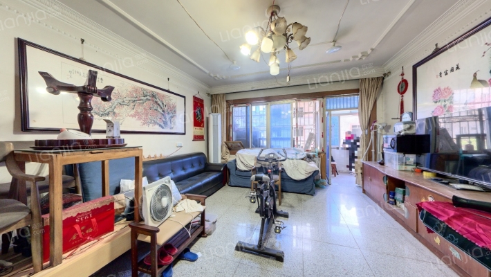 江西省烟草专卖局宿舍二手房实景图