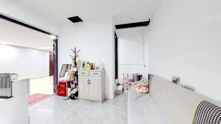 海伦中心二手房实景图