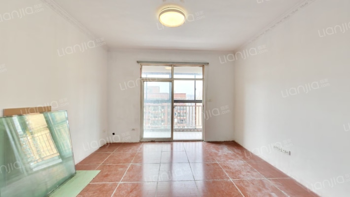 龙阳雅苑二手房实景图