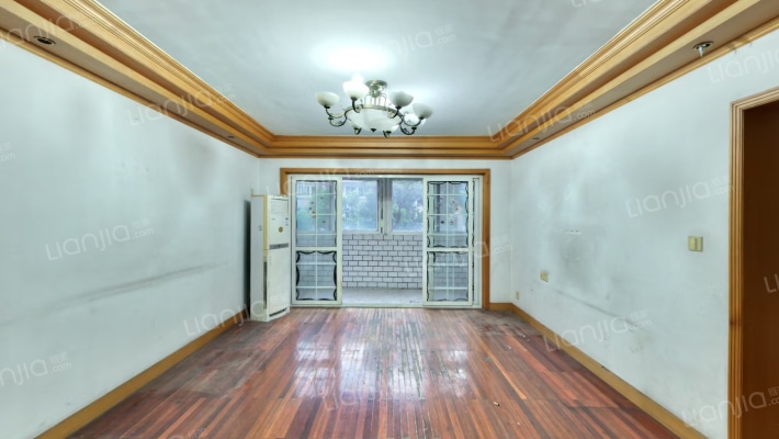 新百花园二手房实景图