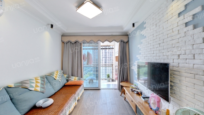 绿地城二手房实景图