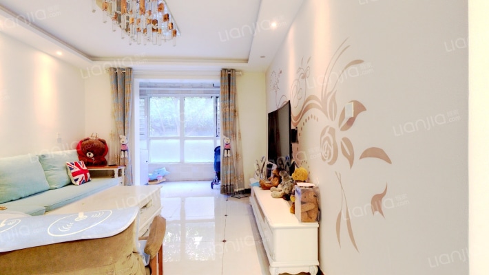 天地新城，一梯两户，通透两居，房本满二-客厅