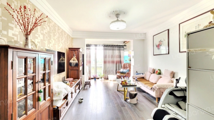 美邻苑二手房实景图