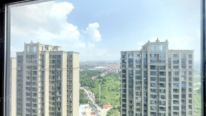 天伦溪山府A区二手房实景图