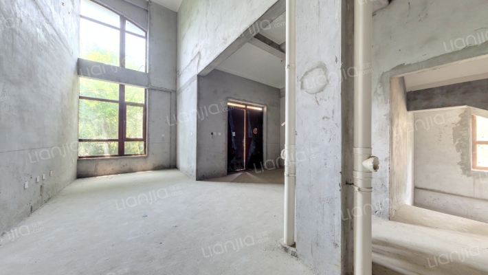 奕淳绿园二手房实景图