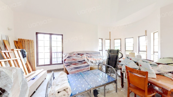 圣地雅歌海墅二手房实景图