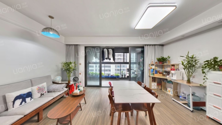 东方云境二手房实景图