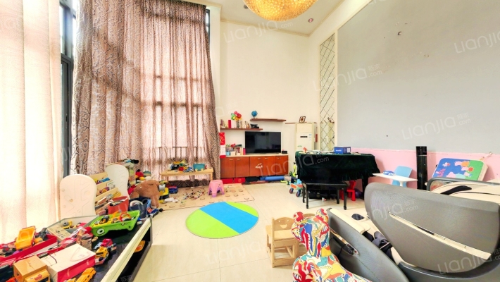 万科城二手房实景图