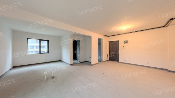 鸿悦园二手房实景图