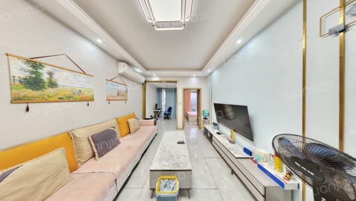 华美翡丽山四期二手房实景图