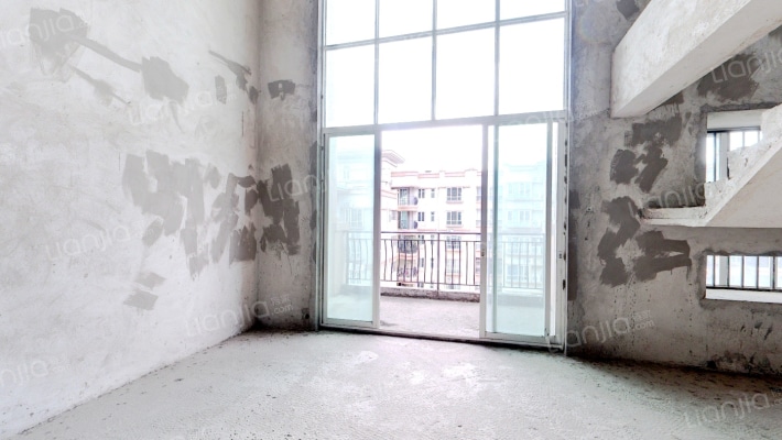 丽港花园二手房实景图
