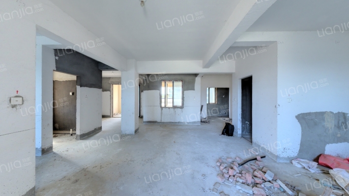 御龙湾锦园二手房实景图