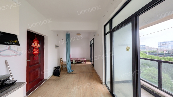 世达物流中心二手房实景图