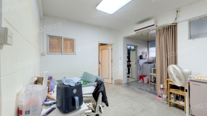 石牌东法院宿舍二手房实景图