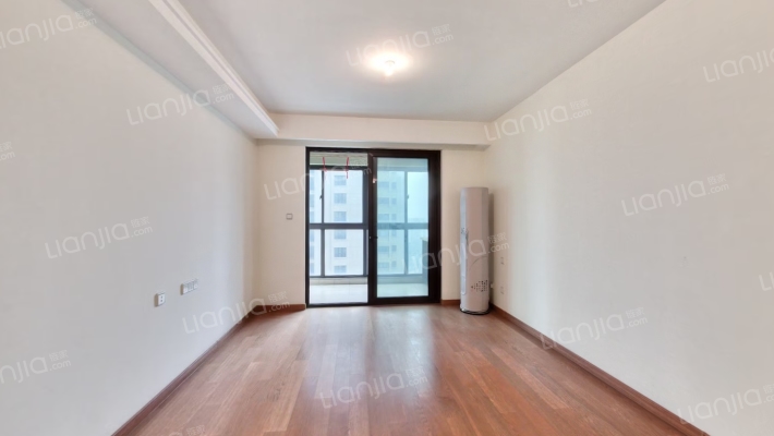 万科公望二手房实景图