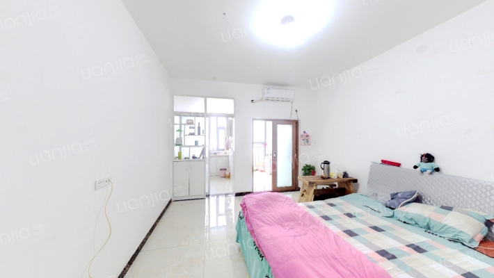 中央美域二手房实景图