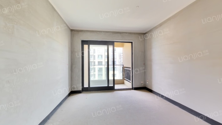 江山樾三期南二手房实景图