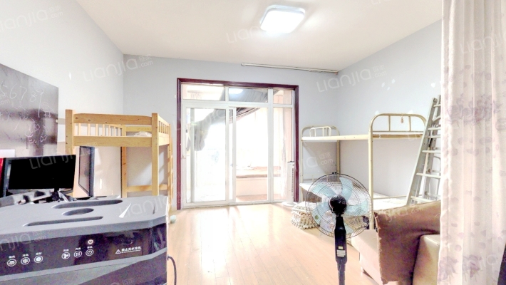 蓝谷地天域二手房实景图