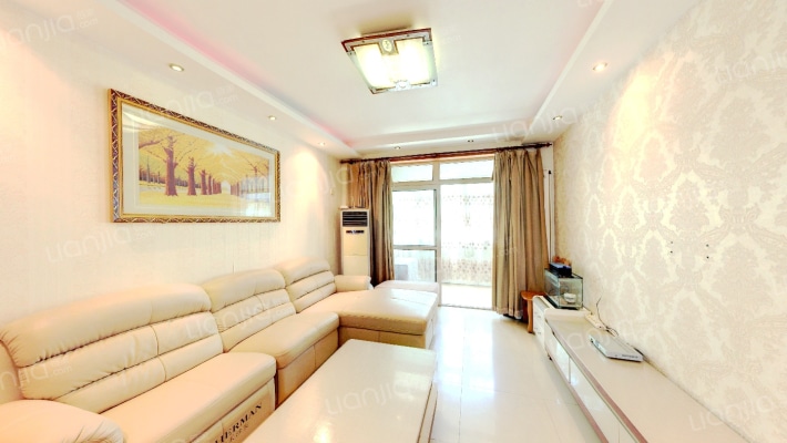 蓝天花园二手房实景图